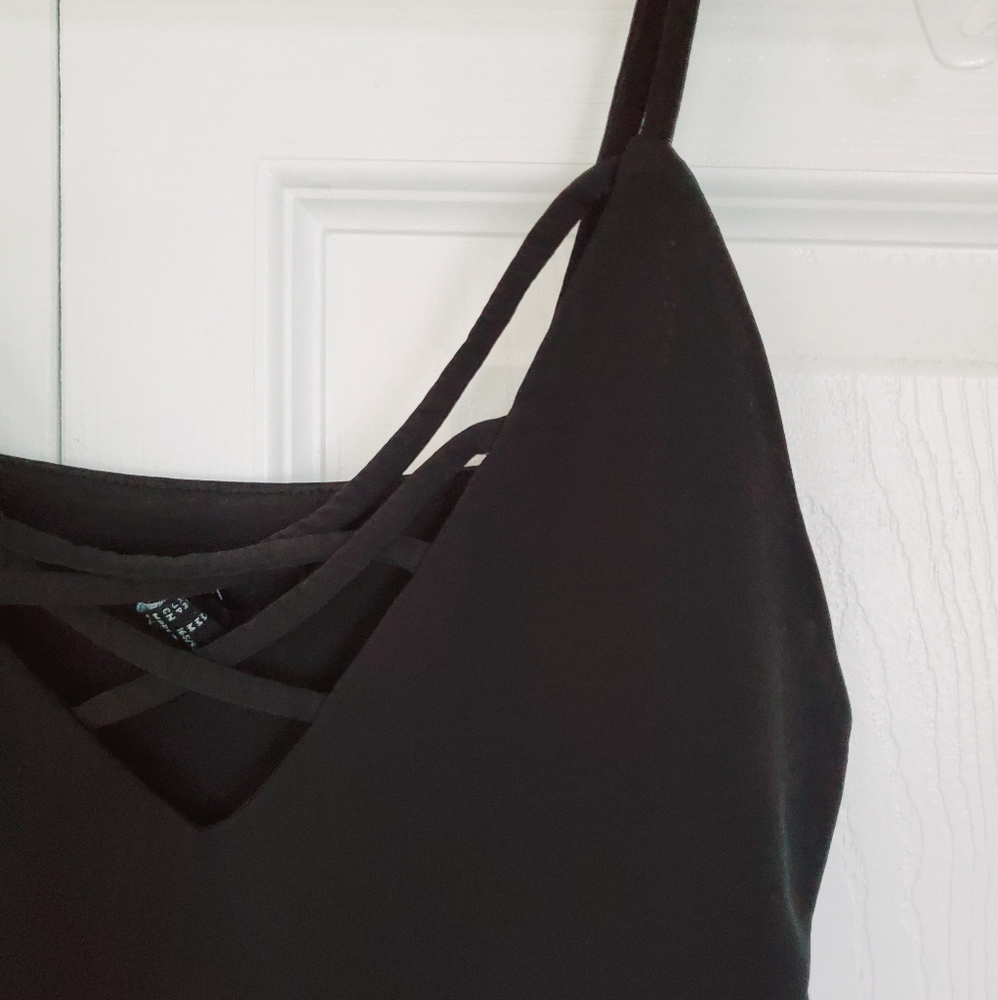 Forever 21 Top - Picture 2 of 3